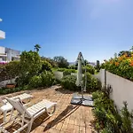 1c Waterside With Shared Pool Appartement