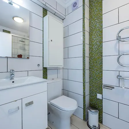 1c Waterside With Shared Pool Апартаменты *